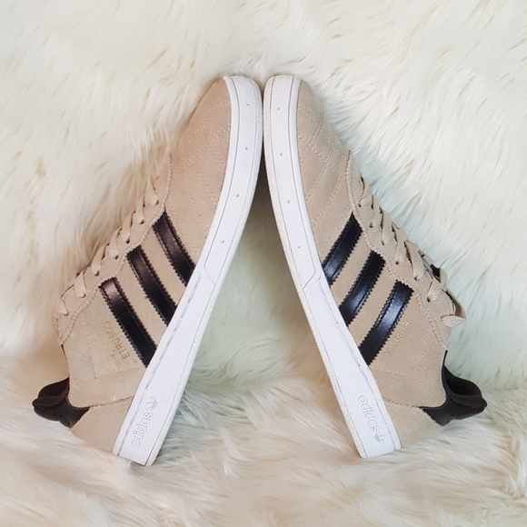 Adidas - Picture 7 of 8